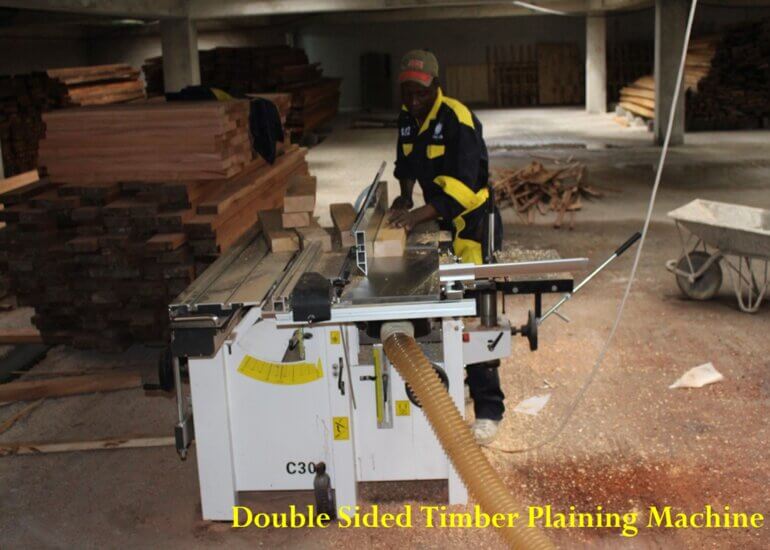DOUBLE SIDED TIMBER PLANING MACHINE