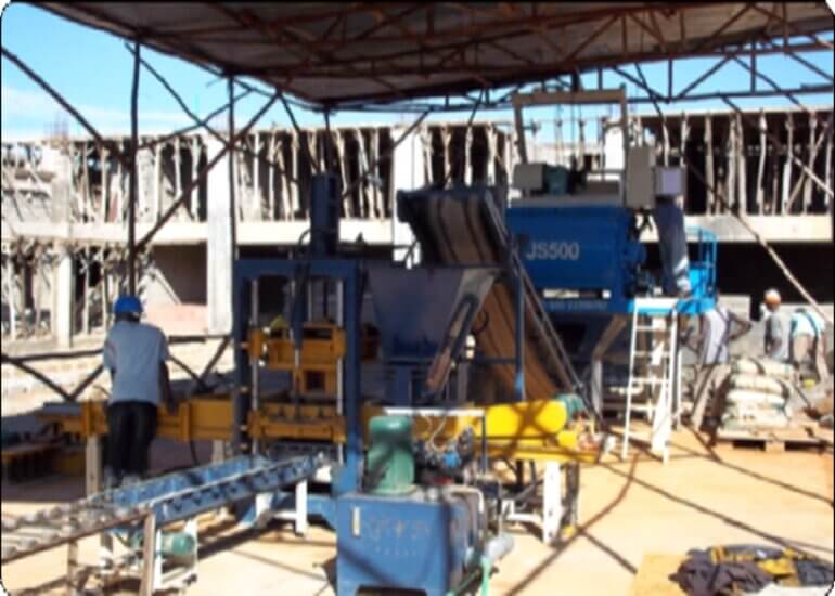 FULLY AUTOMATED PRE-CAST CONCRETE PRODUCTS MACHINE